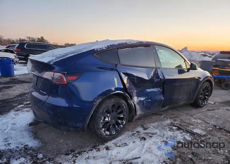 2024 Tesla Model Y from USA, damaged, VIN 7SAYGAEE2RF086213